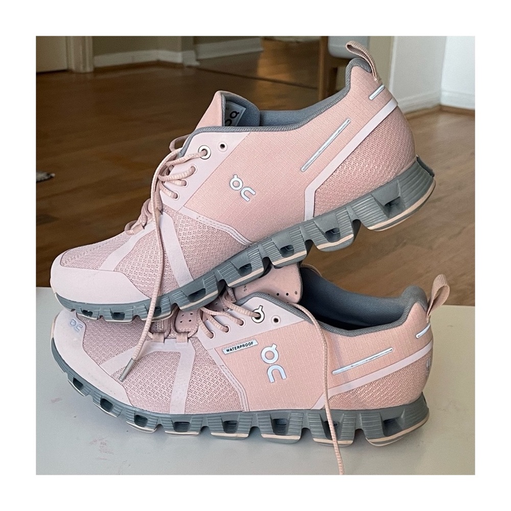On Cloud Women’s Waterproof Sneakers